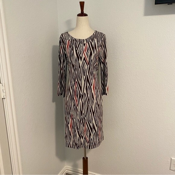 Chico's Brown Red Cream L Sleeve Scoop Neck Knee Length Sheath Dress SZ 4 - Picture 1 of 8